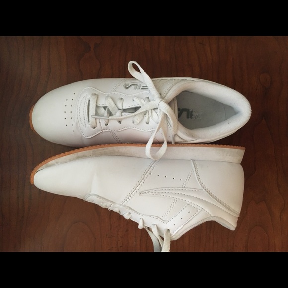 Filas - Picture 2 of 3